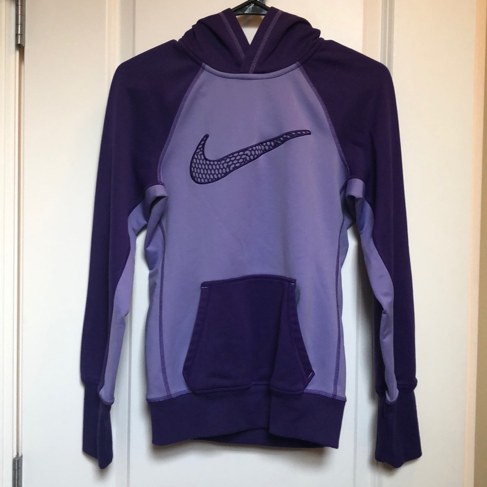 Nike Therma-Fit Hoodie in Purple